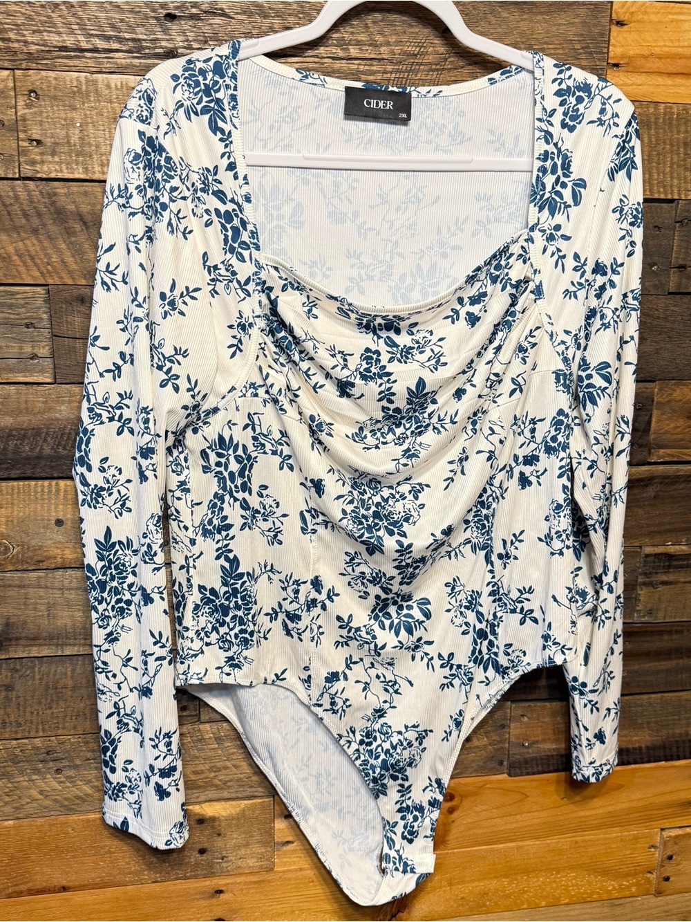 Cider Womens 2XL White Blue Floral Ruched Square Neck Body Suit